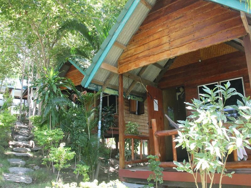 Coconut Beach Bungalows Hotel เกาะพะงัน ภายนอก รูปภาพ